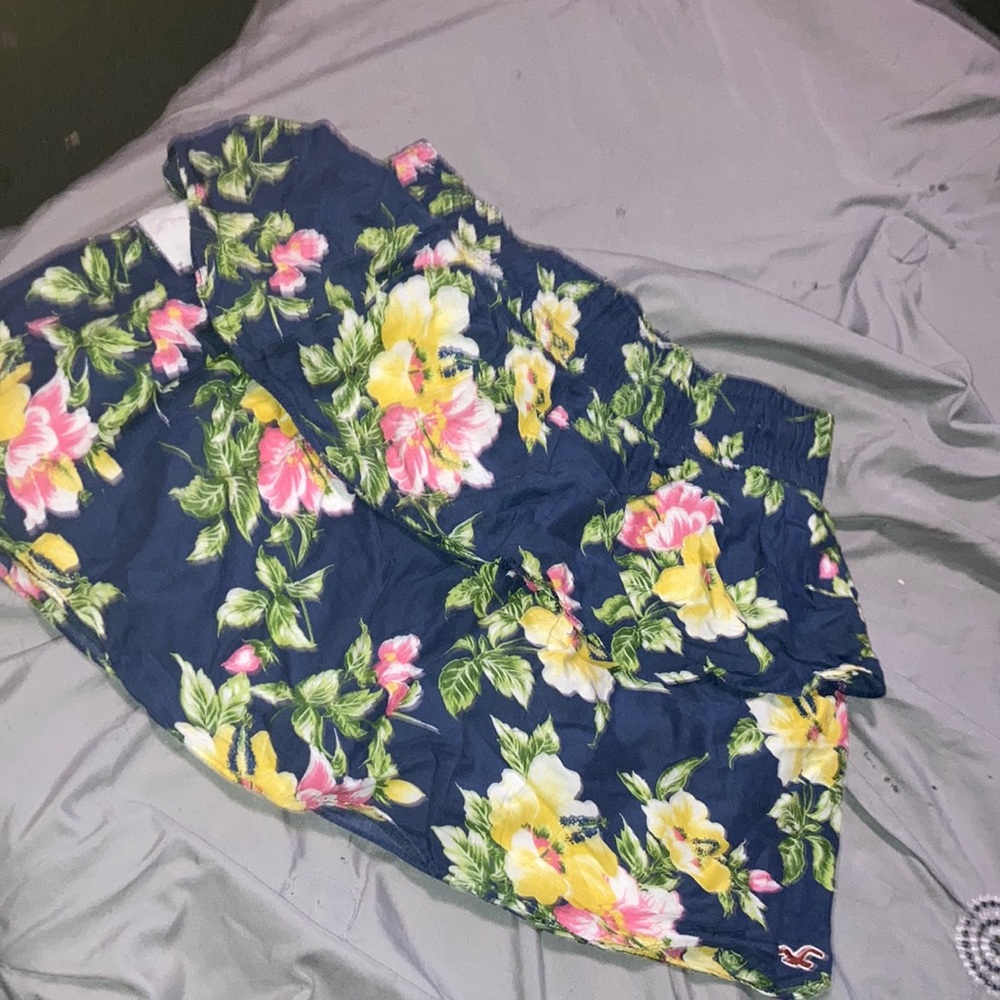 hollister skirt